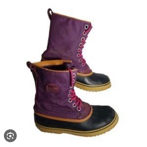 Sorel 1964 purple rain boots lined